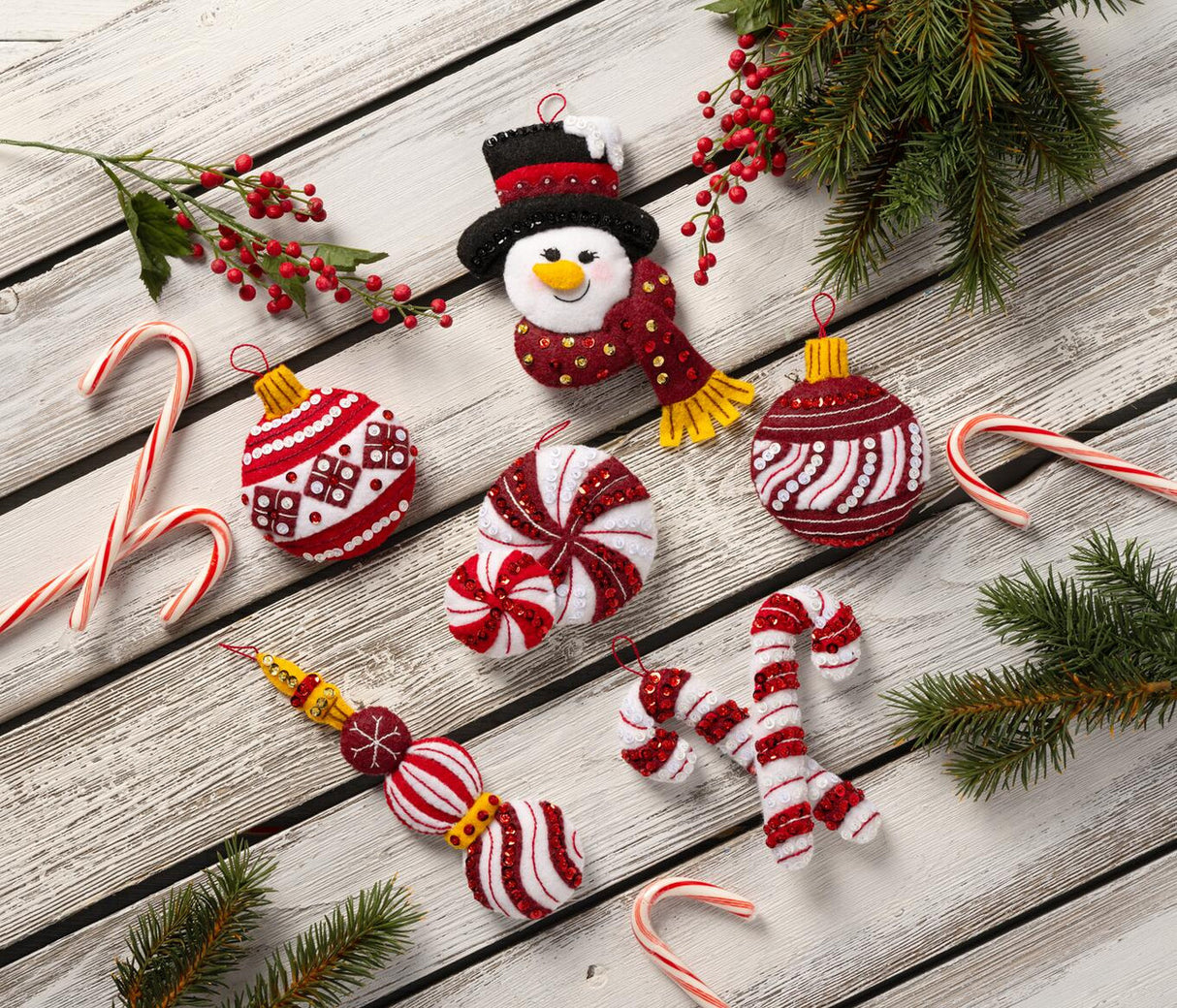 Snowman's Peppermint Collection Felt Ornaments Kit