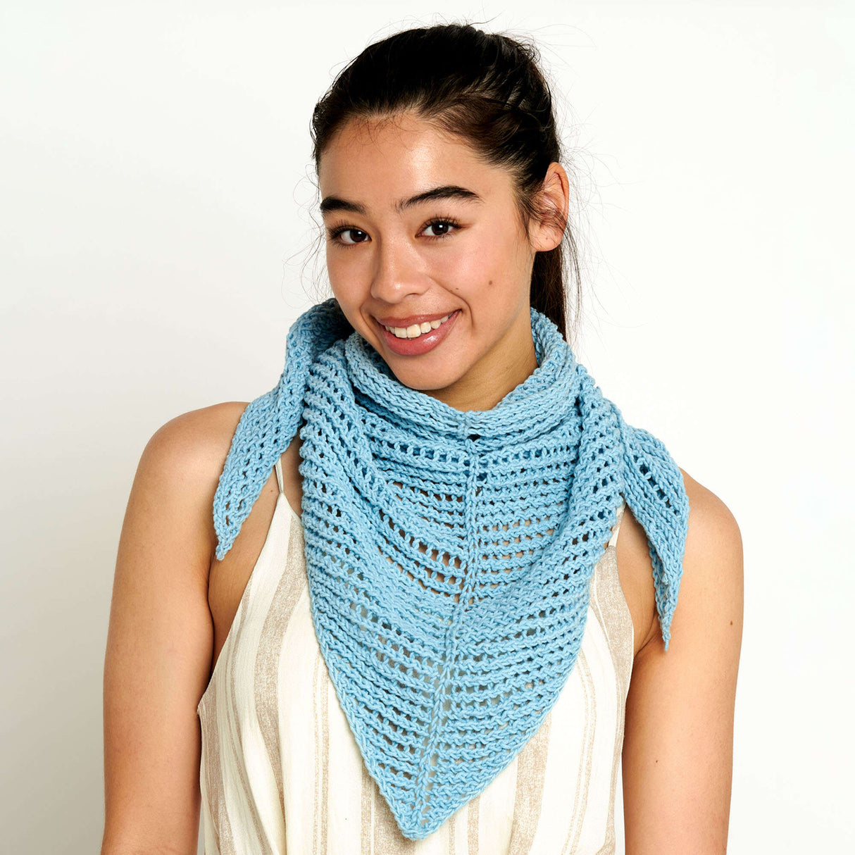 Free Light and Airy Shawl Pattern