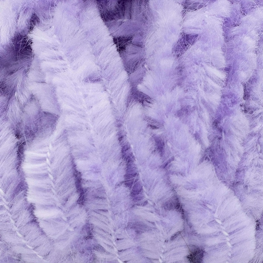 Fil chenille phosphorescent DIY de Lion Brand