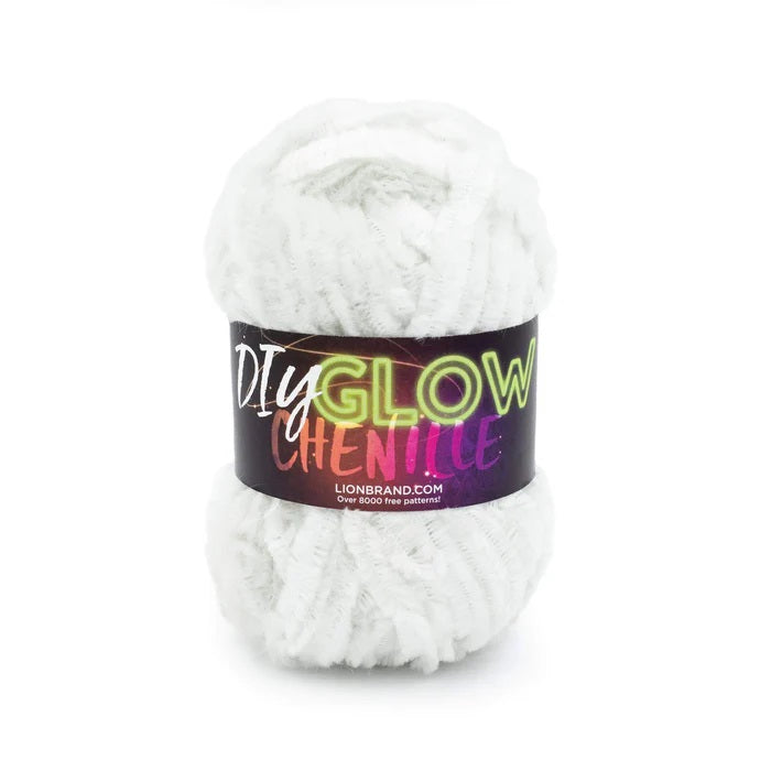 Fil chenille phosphorescent DIY de Lion Brand