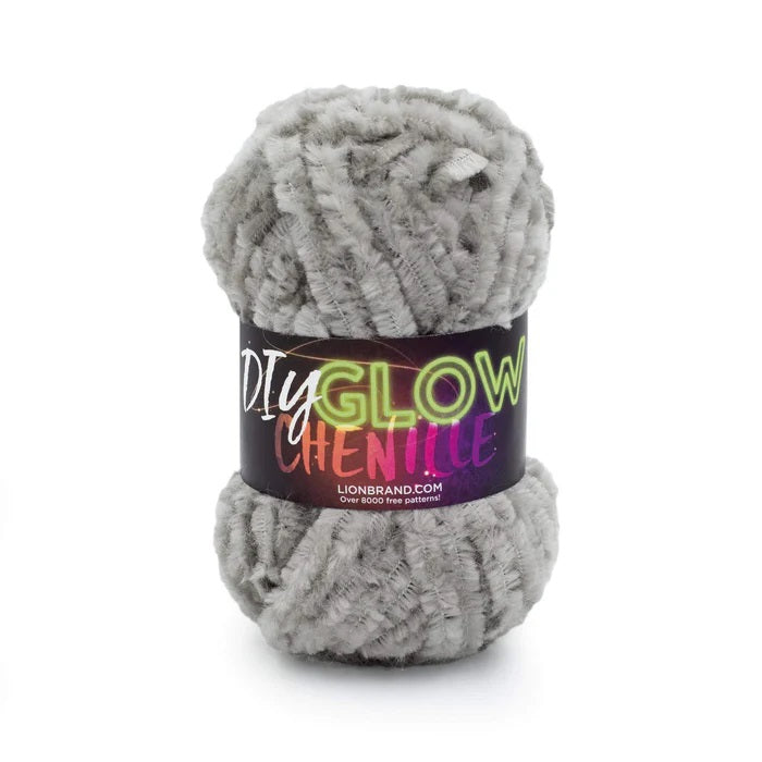 Fil chenille phosphorescent DIY de Lion Brand